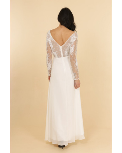 Robe de cocktail en dentelle et strass, Blanche