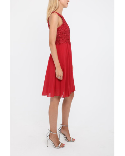 Robe courte de cocktail, Rouge